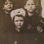 Children at Abingdon including Vivian Allwine Ford (center) (courtesy: I Grew Up in Arlington)