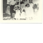 "8 of us" at the Marcey log cabin on Glebe Road in 1920 (AHS 0458)